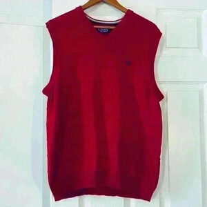 Chaps v-neck sweater vest red on red knit stripes